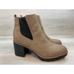 Naturalizer Madalynn Women's Brown Suede Lug Sole Block Heel Ankle Boots 8.5